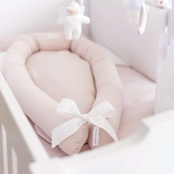Baby nest cot reducer