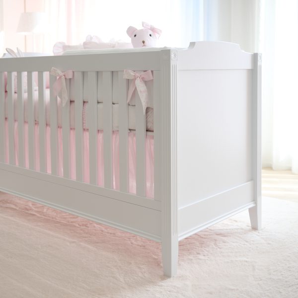 Lit Louis pour chambre bébé