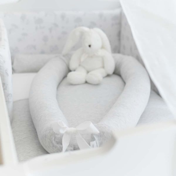 Baby nest cot reducer