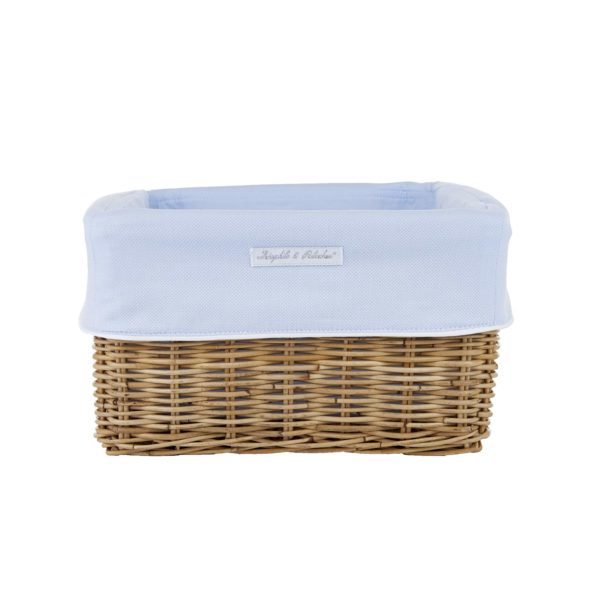 Natural wicker basket and cover
