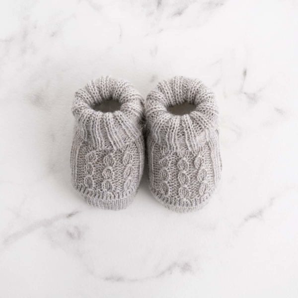 Wool bootees with twist