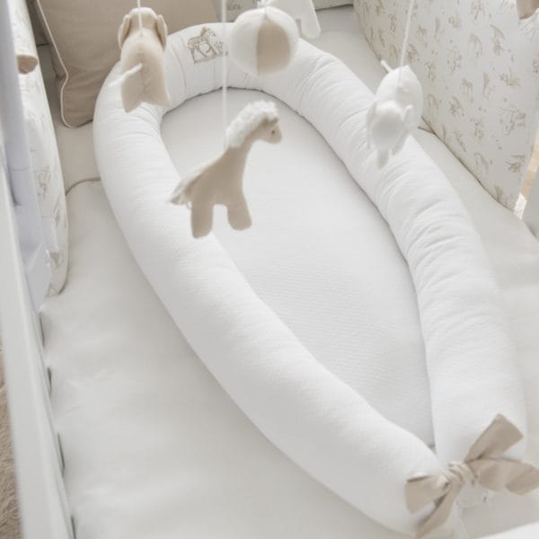 Baby nest cot reducer