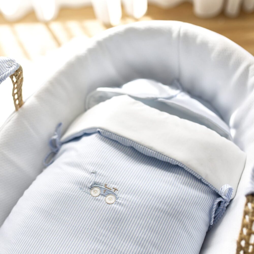 Hooded sleeping bag